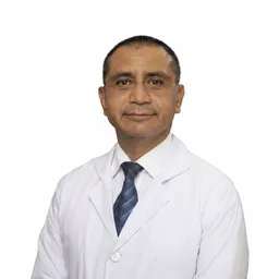 Dr. Eduardo Sialer