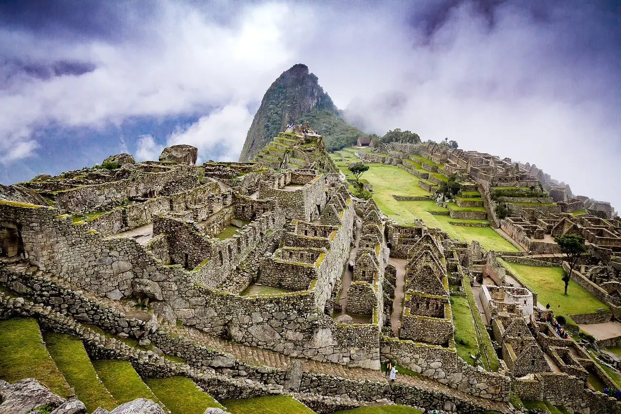 Cosmic Peru: Andean Skies and Ancient Mysteries